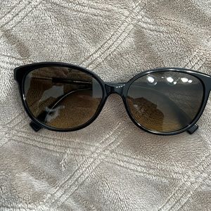 Fendi sunglass. Great condition.